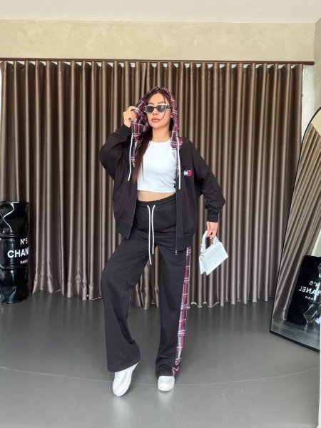 Tommy set